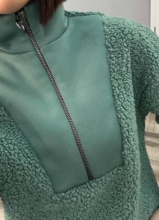 Трендовий стильний жіночий костюм плюш барашик комплект кофта і штани мʼякий теплий на флісі зимовий3 фото