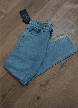 Стильні блакитні чоловічі джинси однотонні чоловічі джинси завужені чоловічі джинси демі повсякденні чоловічі джинси слім5 фото