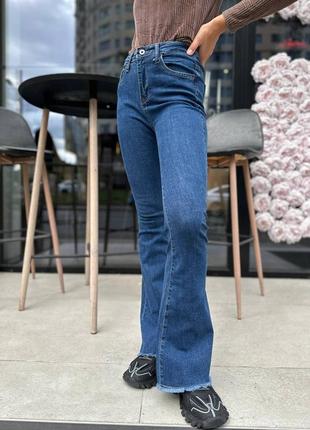 Жіночні, стильні джинси кльош6 фото