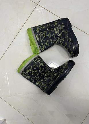 Резиновые сапоги утепленные