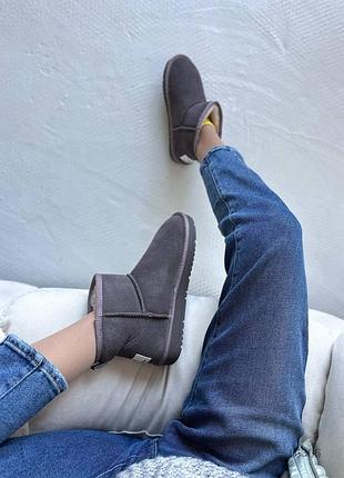 Жіночі уггі з натуральним хутром