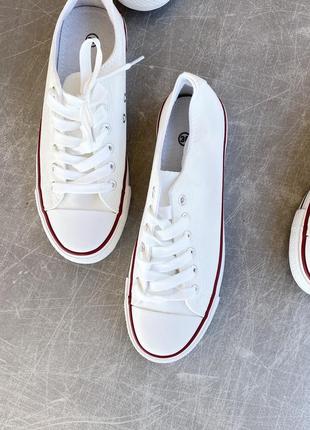 Очень крутые кеды в стиле converse/фото на ножке2 фото