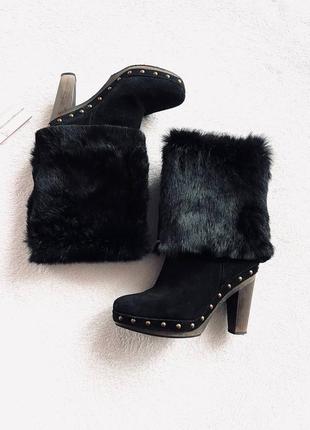 Шикарні напів чоботи andre assous італія