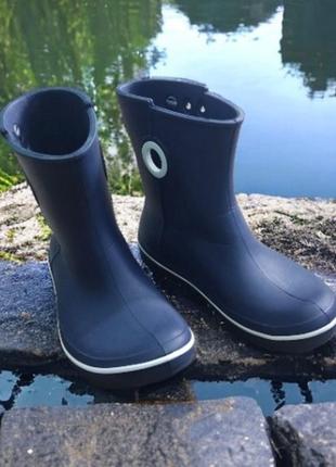 Резиновые сапоги детские crocs jaunt shorty. w6