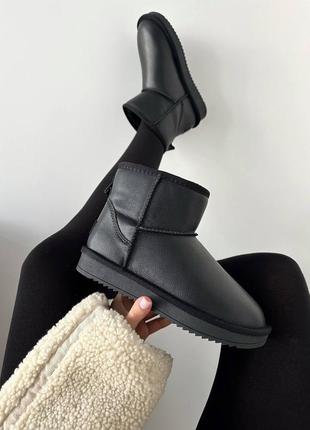 Женские угги чёрные ugg mini black leather