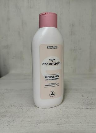 Гель для душу з вітамінами е та в3 glow essentials
