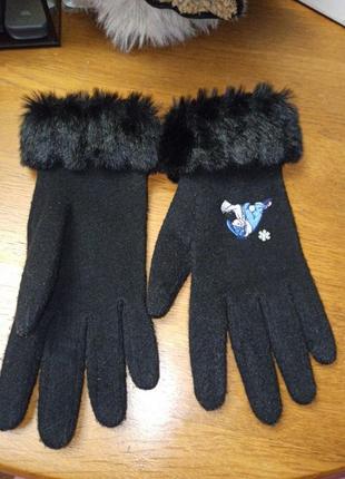 Черные перчатки трикотаж флис