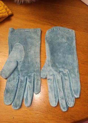 Замшевые перчатки голубые