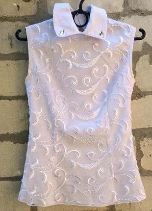 Отлиный топ подчеркывающий фігуру