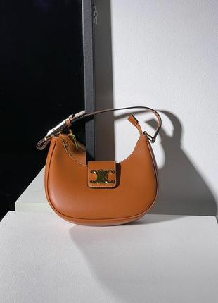 Celine medium ava triomphe bag in smooth calfskin tan9 фото