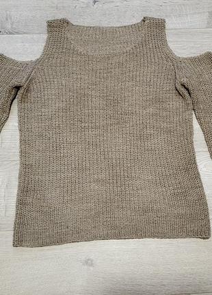 Кофта свитер с открытыми плечами