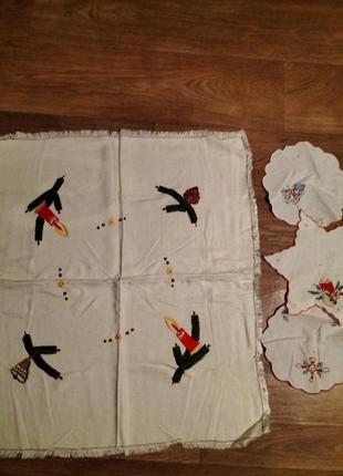 Скатерть с салфетками новогодняя