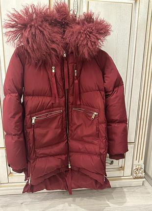 Продам пуховик max mara. оригинал. размер xs-s.