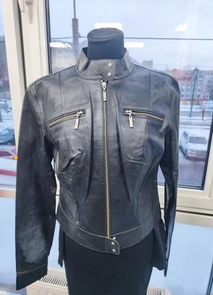 Куртка кожаная короткая черная
