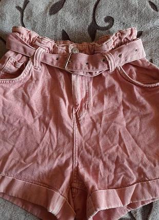 Шорти джинсові рожеві bershka , розмір м  за 200грн