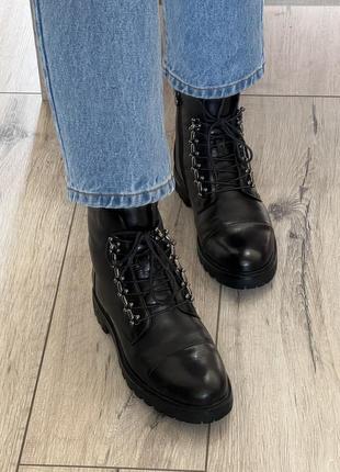 Женские короткие зимние кожаные ботинки на шнурках кожа мех1 фото