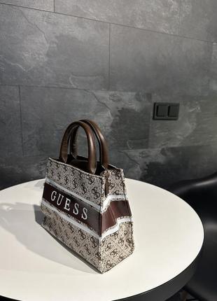 Сумочка guess