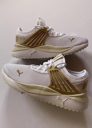 Білі/бежеві кросівки пума оригінал/puma pacer future metallic pop