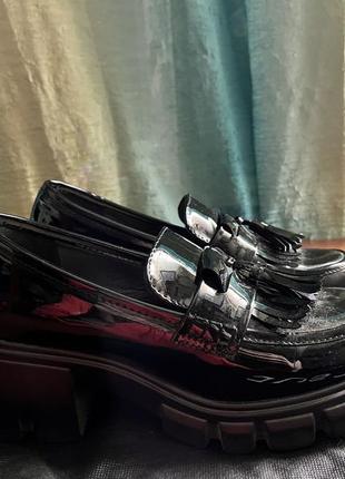 Лофери від бренду justfab