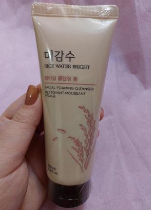 The face shop - rice water - bright foaming cleanser - пінка для вмивання обличчя з рисовою водою 100ml