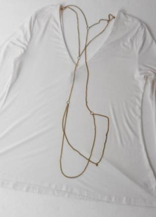 Tobi. нежная блуза из вискозы с цепочкой по спине. s размер.1 фото