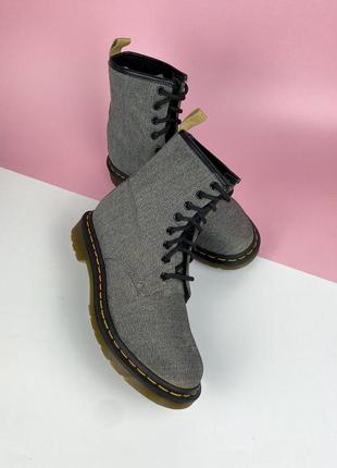 Оригинальные dr.martens vegan castle