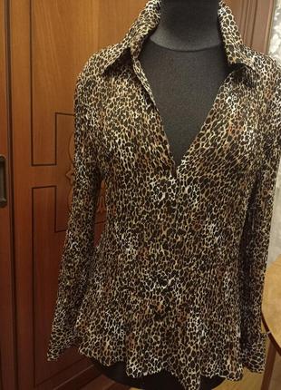 Рубашка, блуза женская в животный принт с эффектом гофре