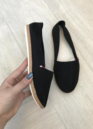 Мокасины, слипы, женские кеды