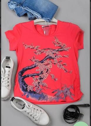 Яркая футболка с рисунком цветами батал большой размер