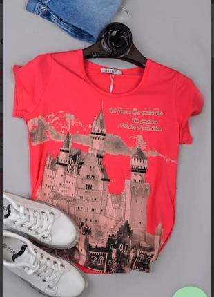 Яскрава футболка з малюнком великий розмір батал