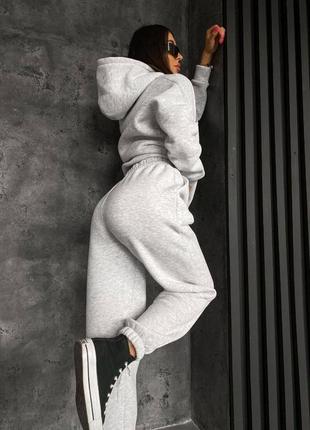 Стильний теплий жіночий спортивний костюм лос анджелес los angeles комплект худі і штани джогери на флісі теплий7 фото