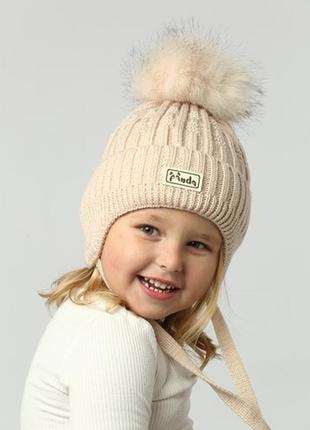 Зимова шапочка для дівчинки всередині повністю на флісі.2 фото