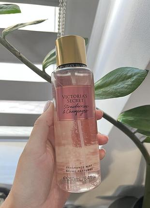 Спрей strawberries & champagne victoria's secret