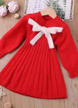 Дитяча в'язана сукня