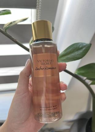 Спрей victoria secret amber romance victoria's secret