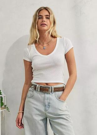 Фирменный белый топ футболка в рубчик urban outfitters bdg