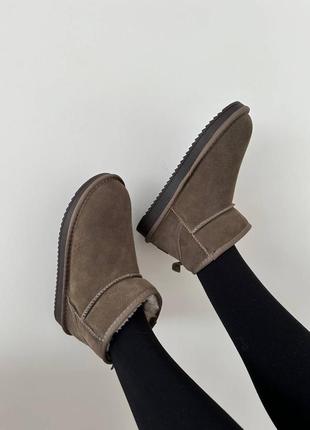 Жіночі уггі ugg ultra mini coffee suede6 фото