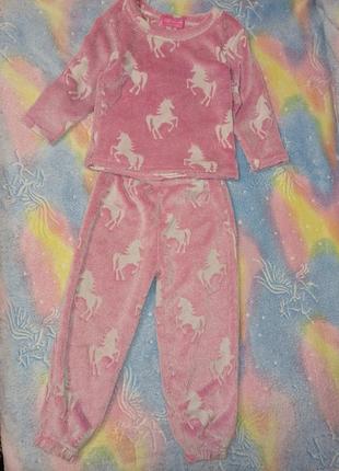 Пижама теплая р.4-5 лет.