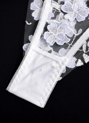 Сексуальний комплект нижньої білизни з вишивкою4 фото