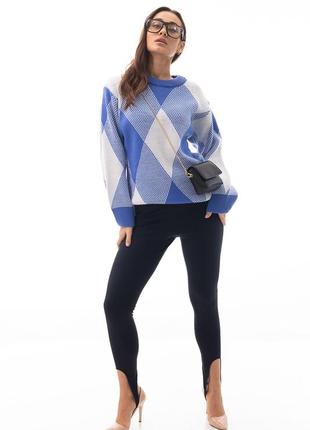 Женский вязаный свитер в ромбы голубой5 фото