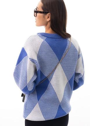 Женский вязаный свитер в ромбы голубой7 фото