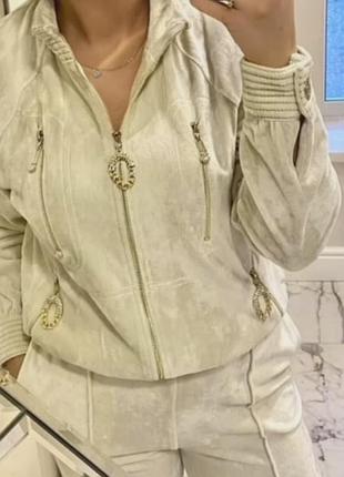 Невероятно шикарный,костюм,в люкс качестве, турция,.