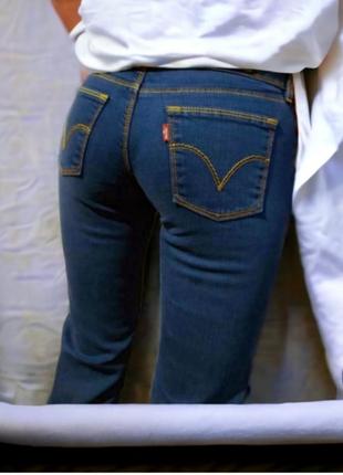 Джинси levi's