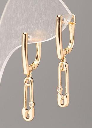 Серьги xuping позолота 18к скрепка с белым кристаллом d-2,х4,5мм l-3,5см+-