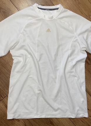 Оригінальна футболка біла adidas