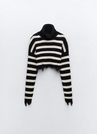Полосатый трикотажный укороченый свитер4 фото