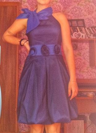 Сукню на випускний