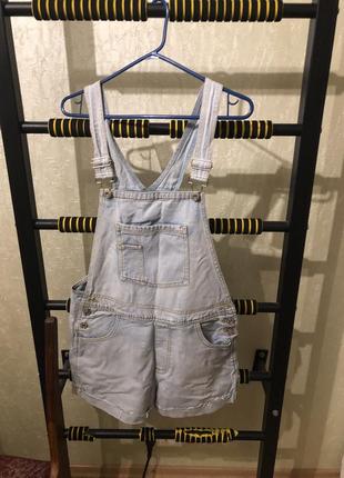 Комбінезон джинсовий