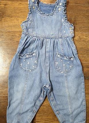 Тонкий джинсовий комбінезон