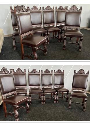 Старовинні різьблені крісла ренесанс